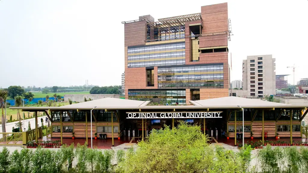 Entrance pavilion and academic block of O.P. Jindal Global University, Sonipat